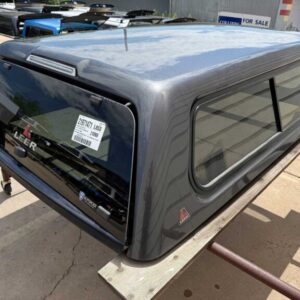 Leer 100XR Topper – Toyota Tacoma - Image 1