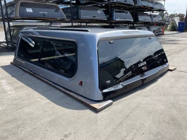 IMG_5463 LEER 100XR Topper Toyota Tundra