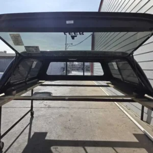 Leer 100S Topper – Chevrolet Silverado 2500 - Image 5